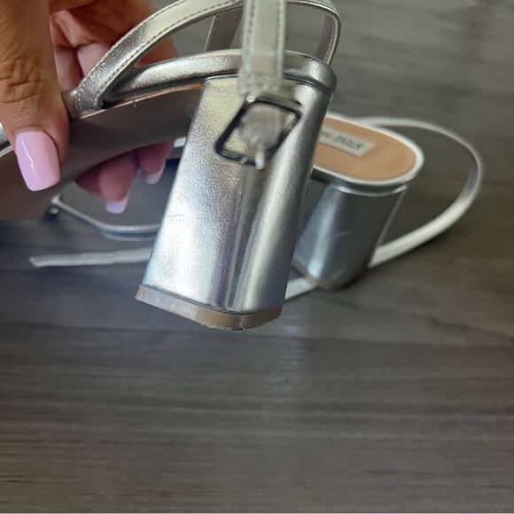 Steve Madden Luxe Metallic Block Healed Strappy Sandal Square Toe Luxe 11M - Picture 11 of 11